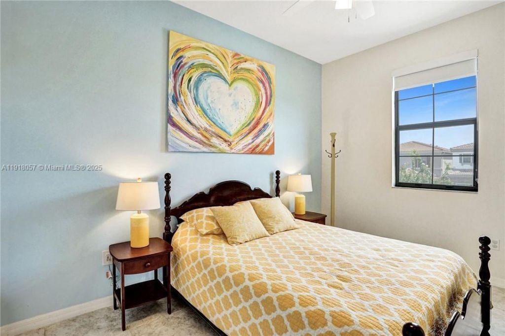 678 NE 191st Ter, Miami, FL 33179 Photo