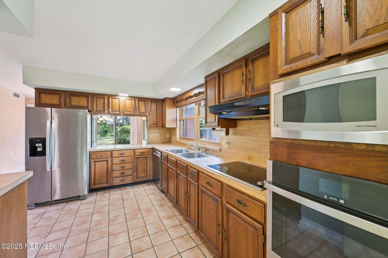 3707 Cathedral Oaks Place S, Jacksonville, FL 32217 Photo