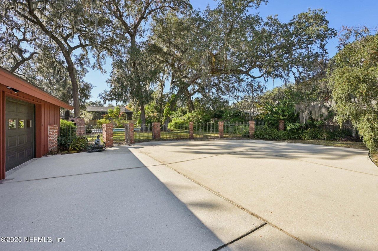 3707 Cathedral Oaks Place S, Jacksonville, FL 32217 Photo