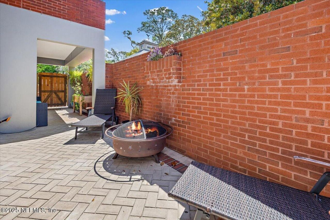 5200 San Jose Boulevard, Unit 7, Jacksonville, FL 32207 Photo