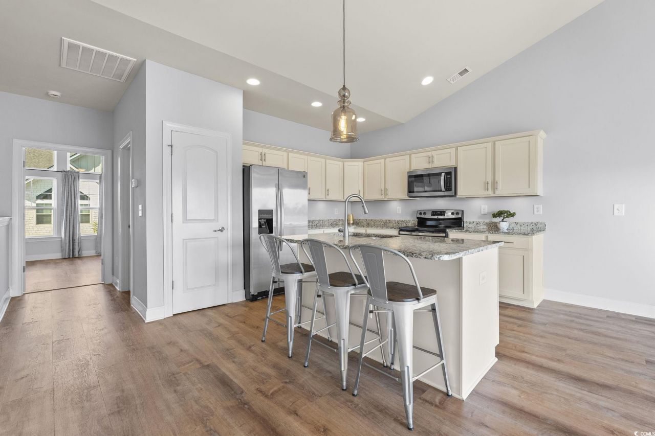 100 Villa Mar Dr. Photo 10