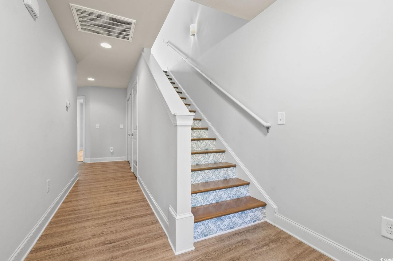 100 Villa Mar Dr. Photo 6