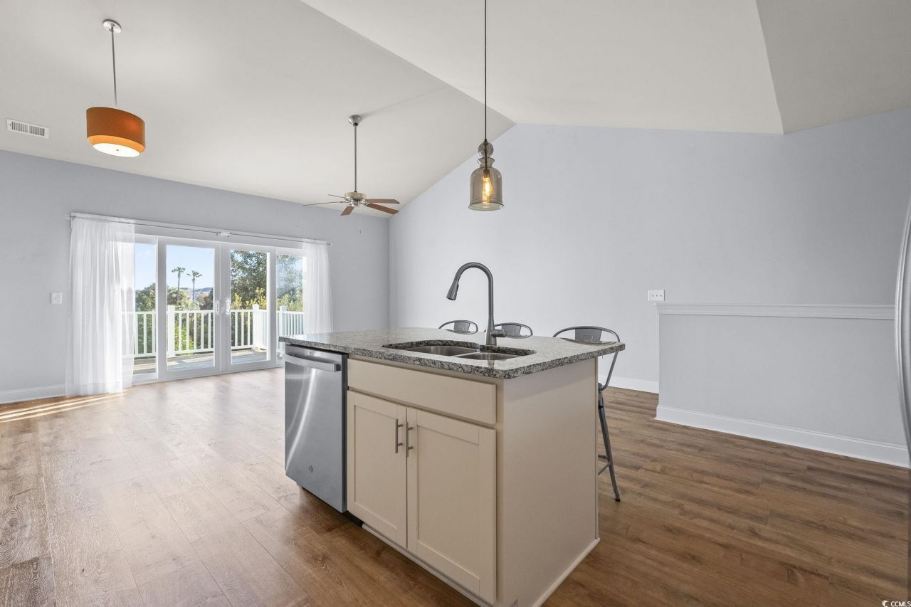 100 Villa Mar Dr. Photo 9