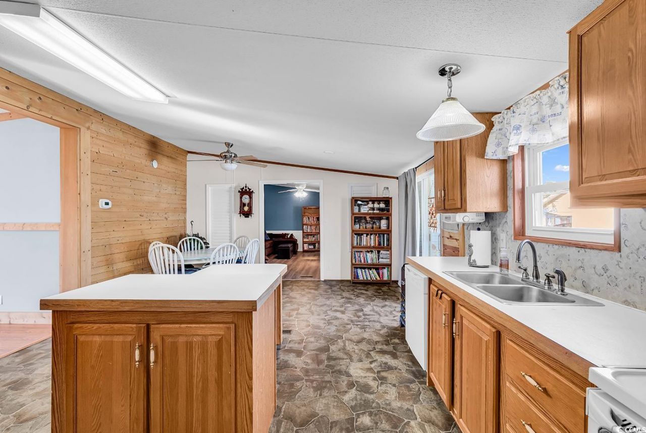 501 Topaz Ave. Photo 10