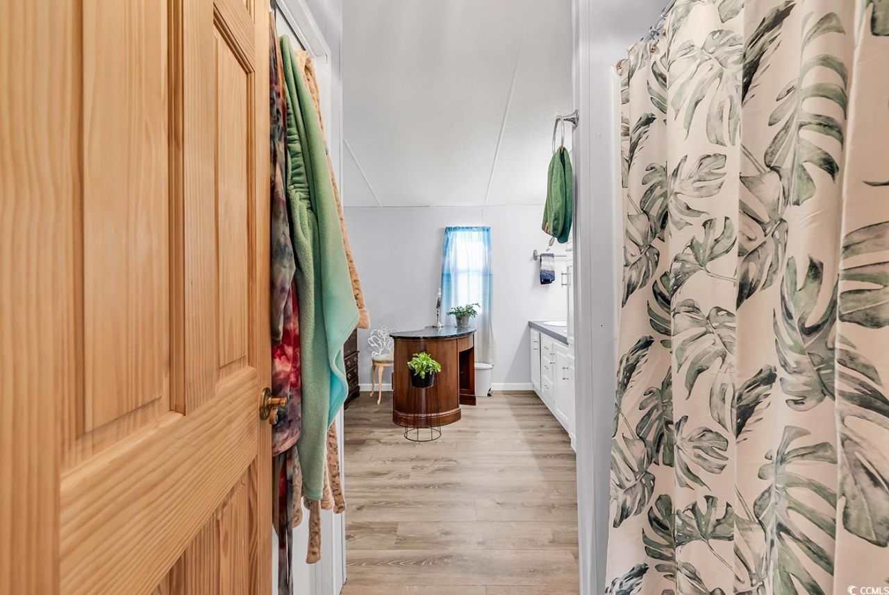 501 Topaz Ave. Photo 16