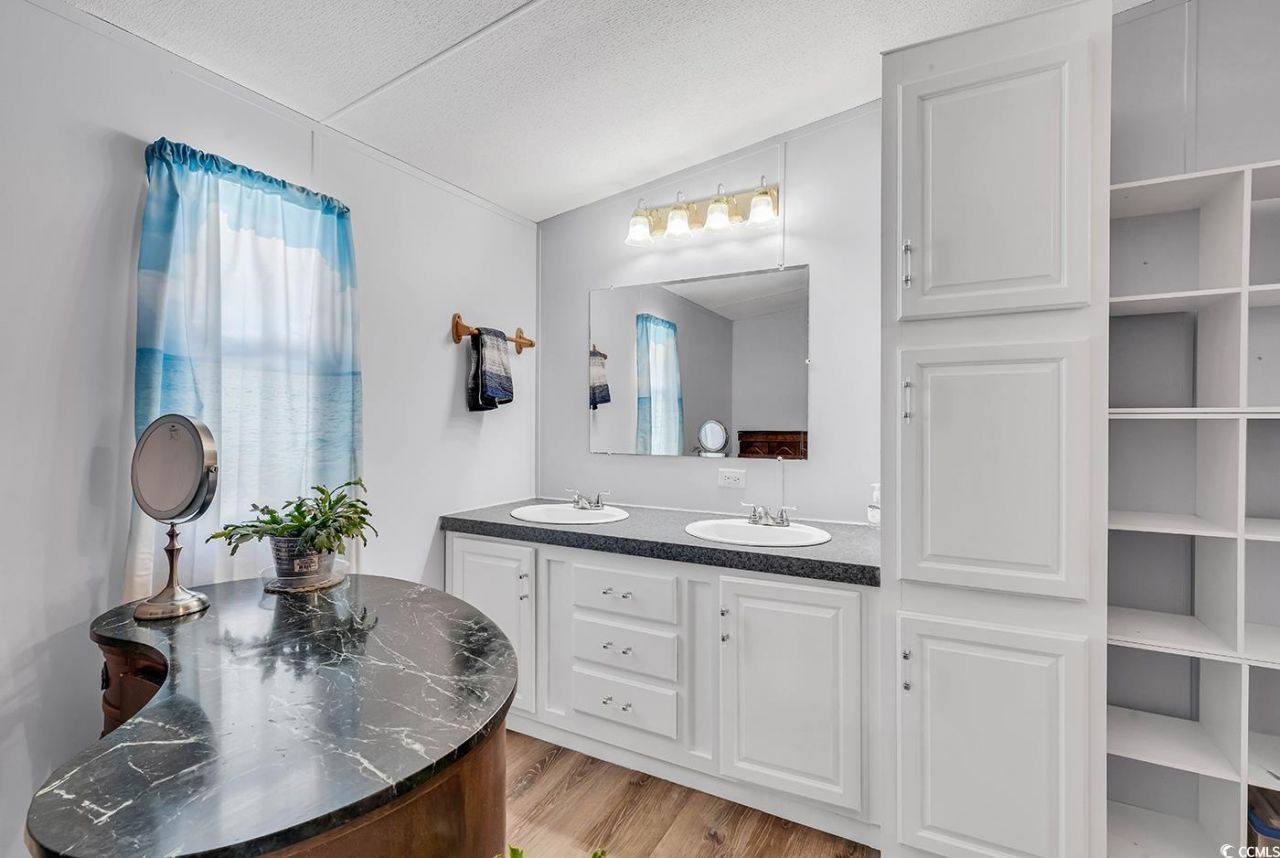 501 Topaz Ave. Photo 17