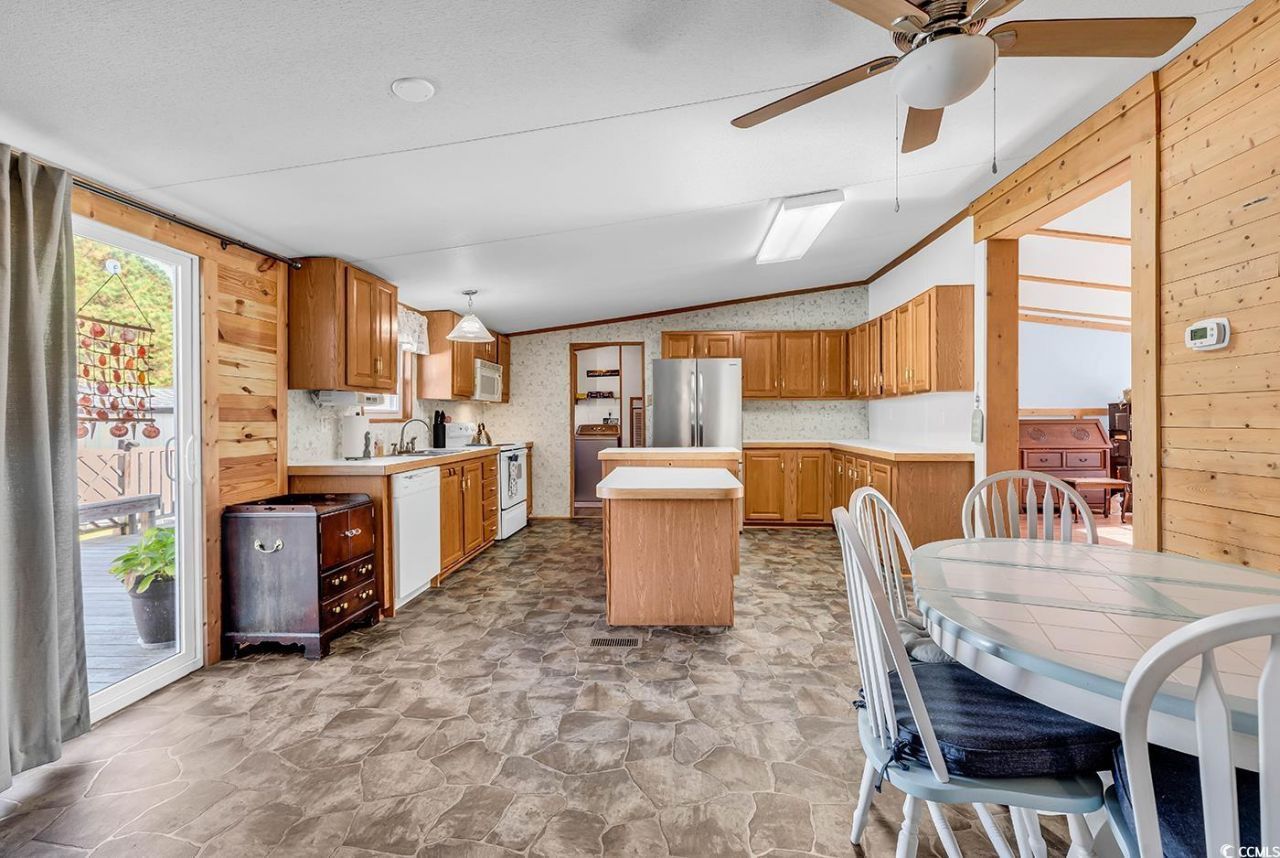 501 Topaz Ave. Photo 5