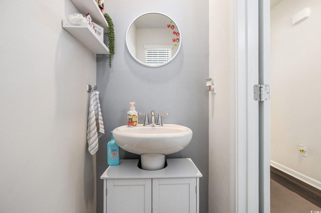 1226 Sennema Circle Photo 15