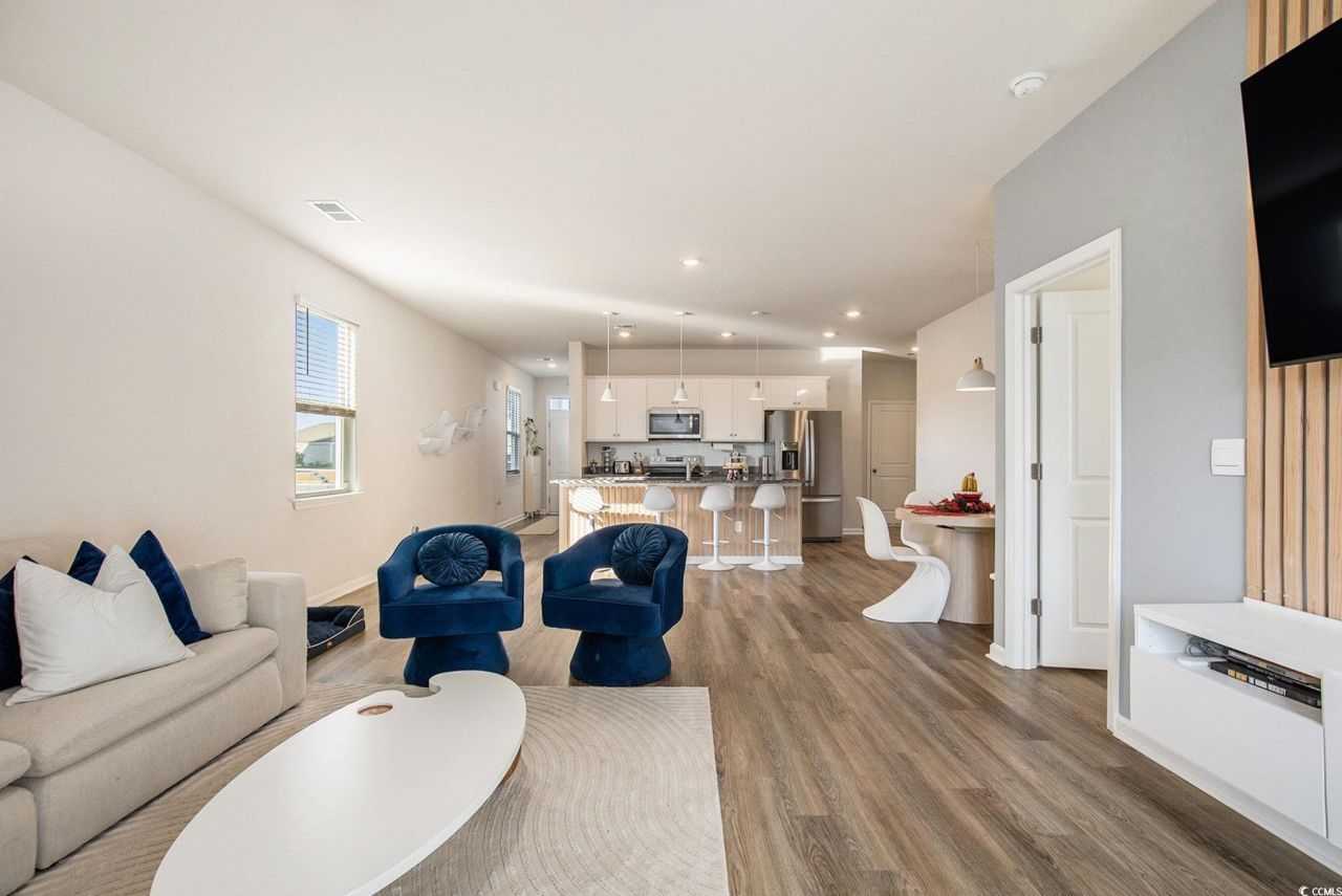 1226 Sennema Circle Photo 6