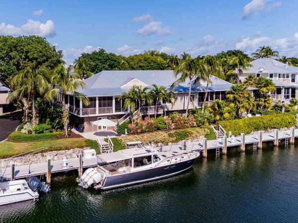 22 S South Island Dr Drive, KEY LARGO, FL 33037