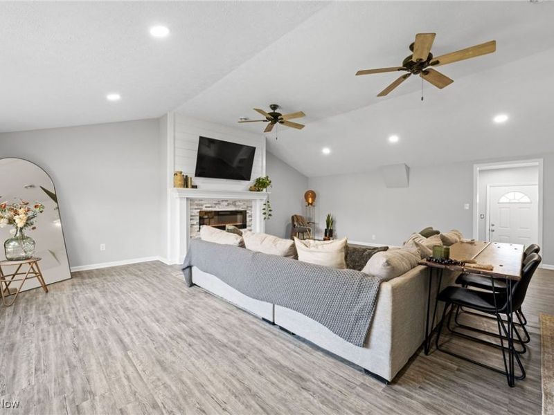 1301 N Main Street, Amherst, OH 44001 Photo 10