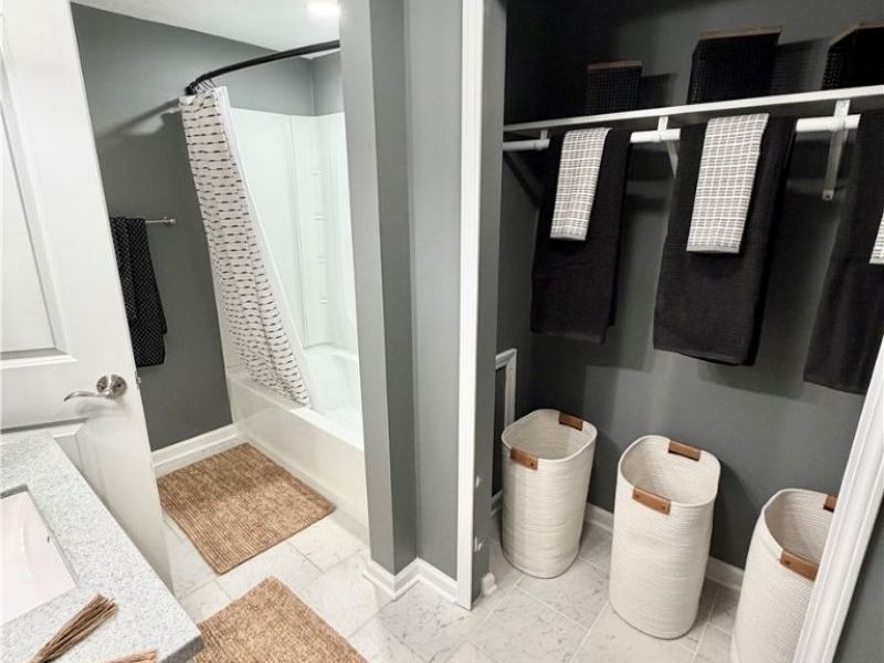 1301 N Main Street, Amherst, OH 44001 Photo 19