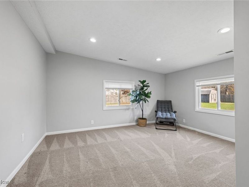 1301 N Main Street, Amherst, OH 44001 Photo 28