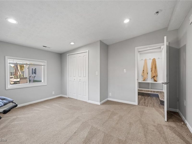 1301 N Main Street, Amherst, OH 44001 Photo 29