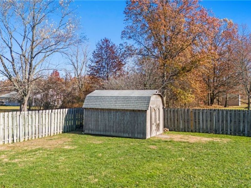 1301 N Main Street, Amherst, OH 44001 Photo 39