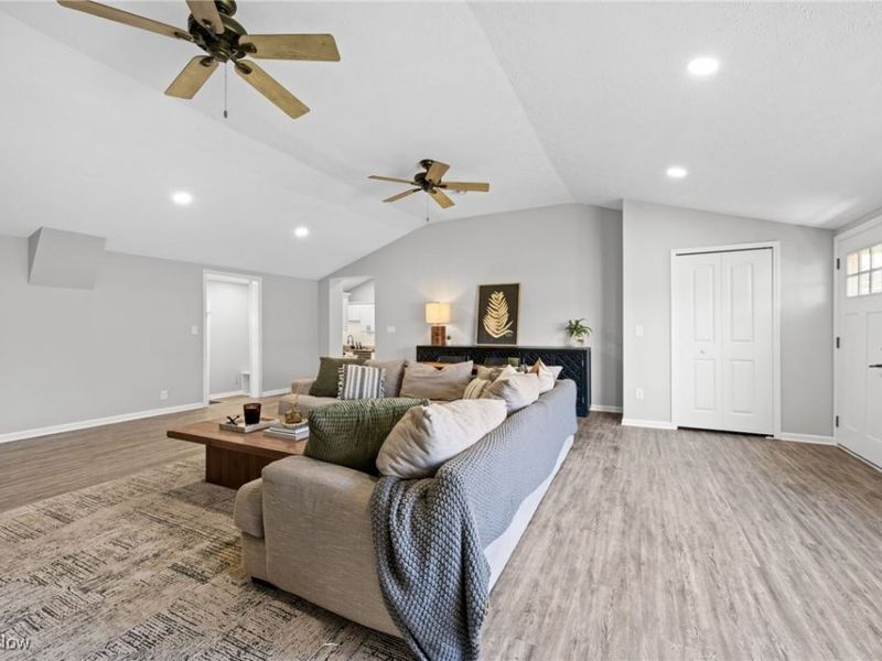 1301 N Main Street, Amherst, OH 44001 Photo 8