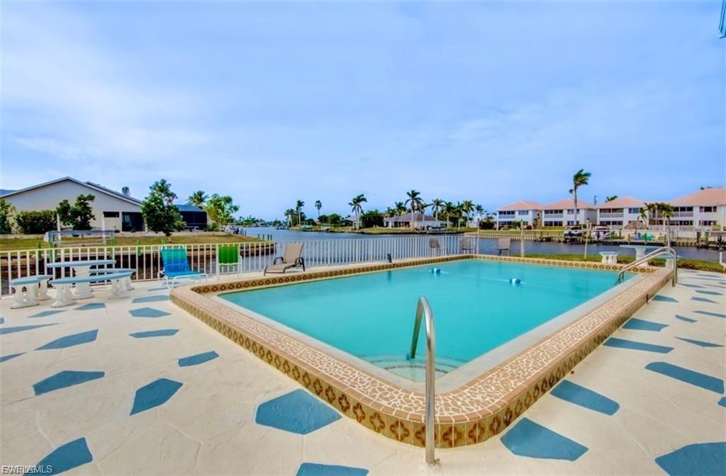 4026 SE 12th Ave, Unit 208, Cape Coral, FL 33904 Photo