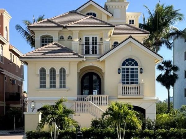 26353 Hickory BLVD, BONITA SPRINGS, FL 34134