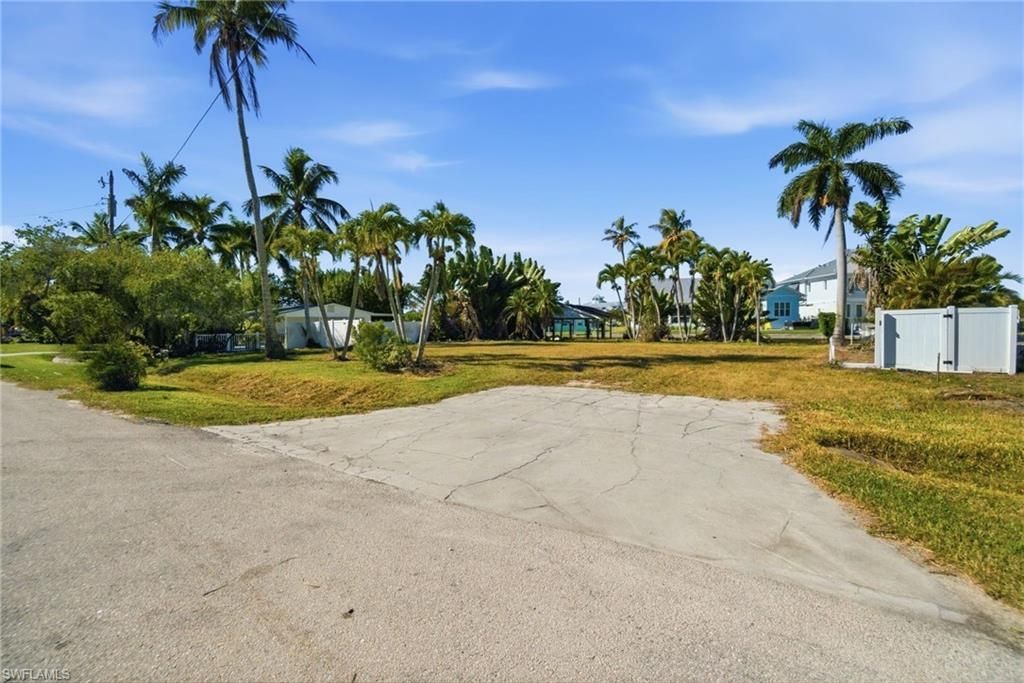 1138 Christopher Ct, Naples, FL 34104 Photo