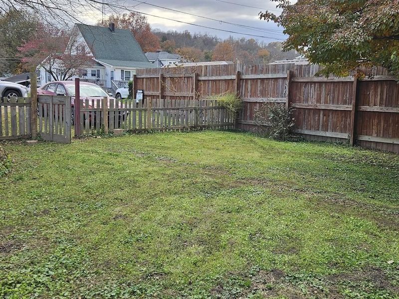 508 E 3rd Street, Augusta, KY 41002 Photo 3
