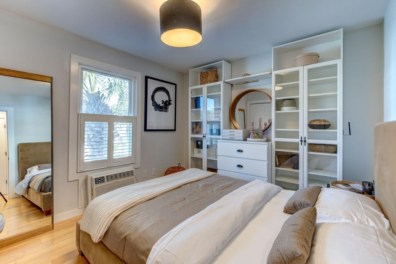 2057 Middle Street Photo 20