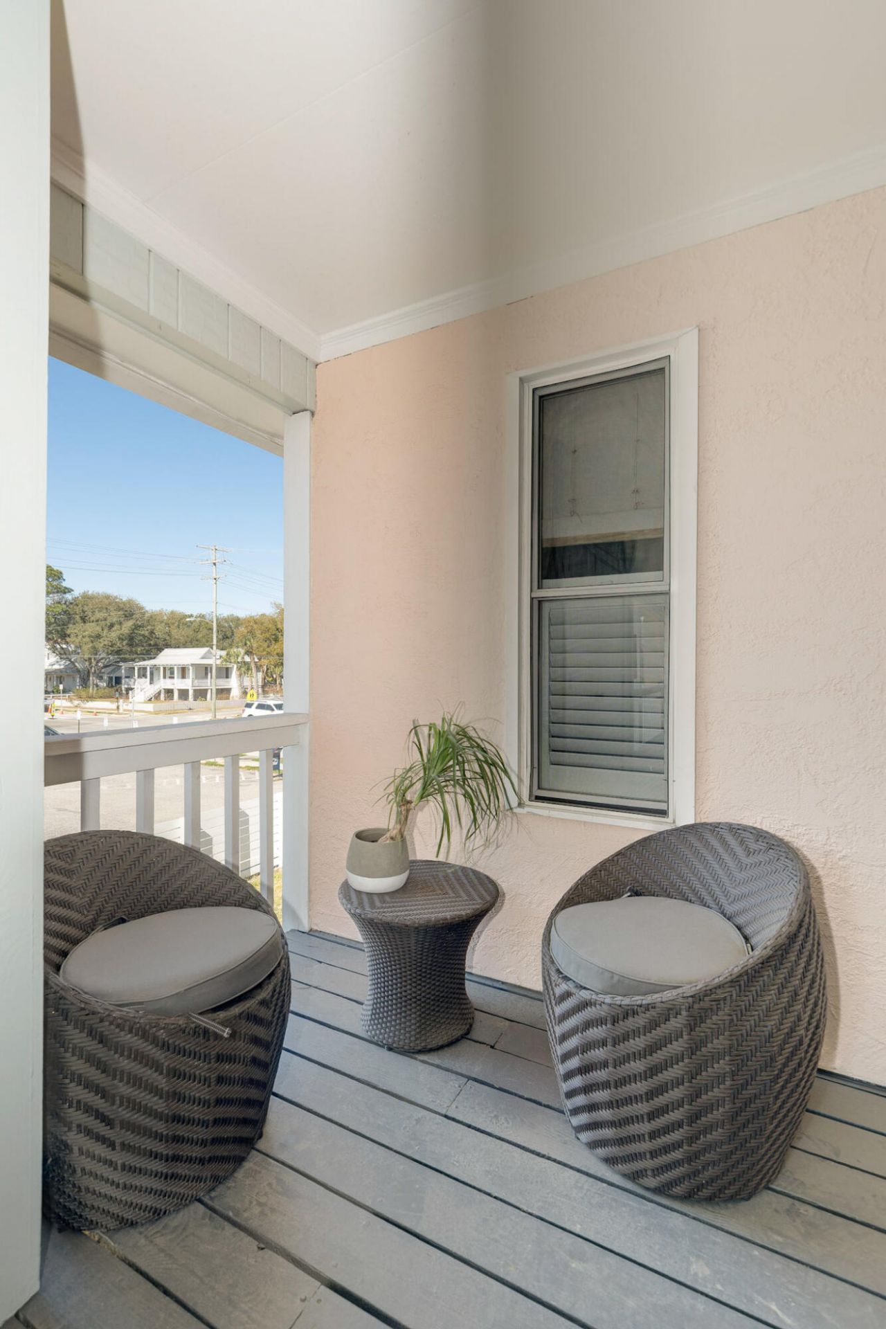 2057 Middle Street Photo 26