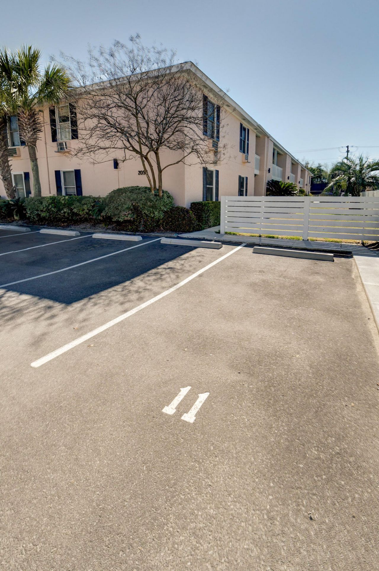 2057 Middle Street Photo 30