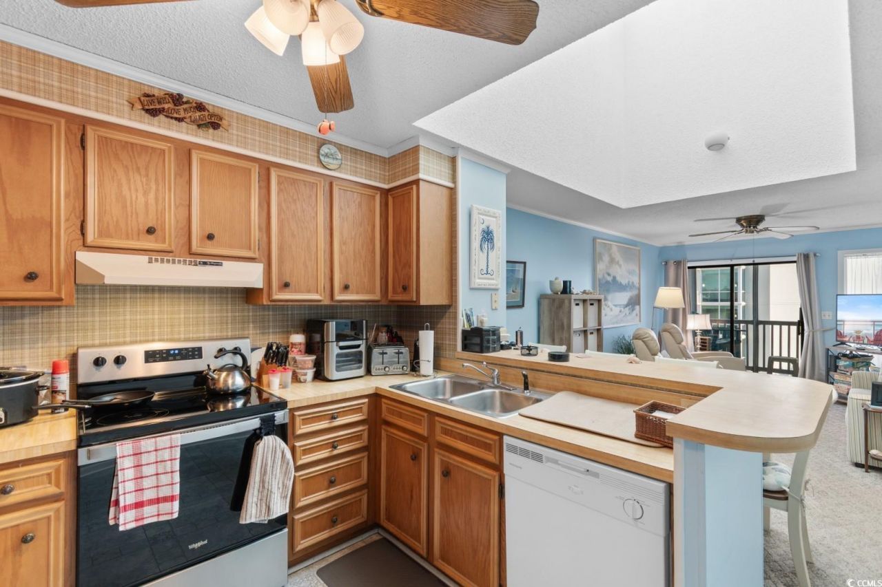 210 N Ocean Blvd. Photo 7