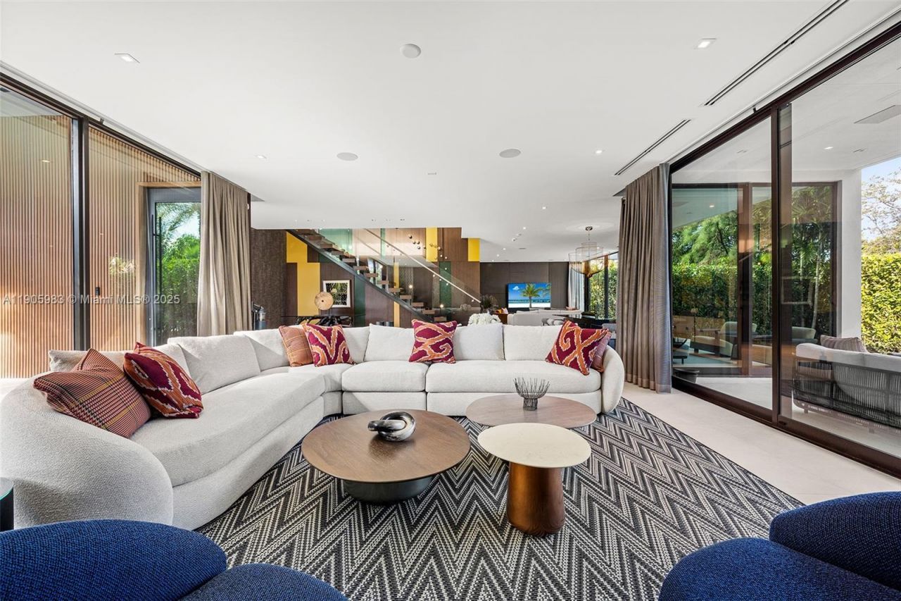 Please Call For Address, Miami Beach, FL 33140 Photo