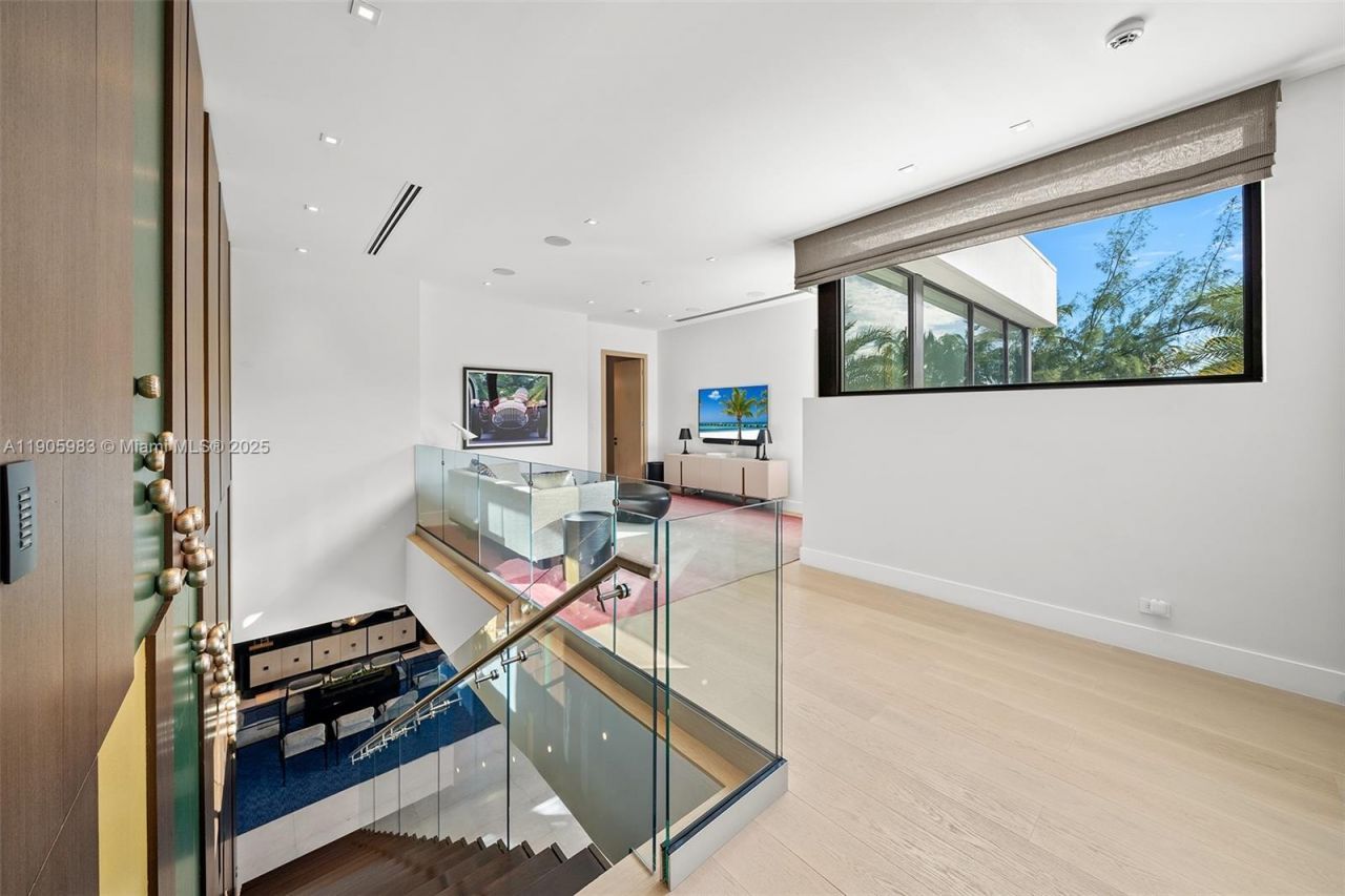 Please Call For Address, Miami Beach, FL 33140 Photo