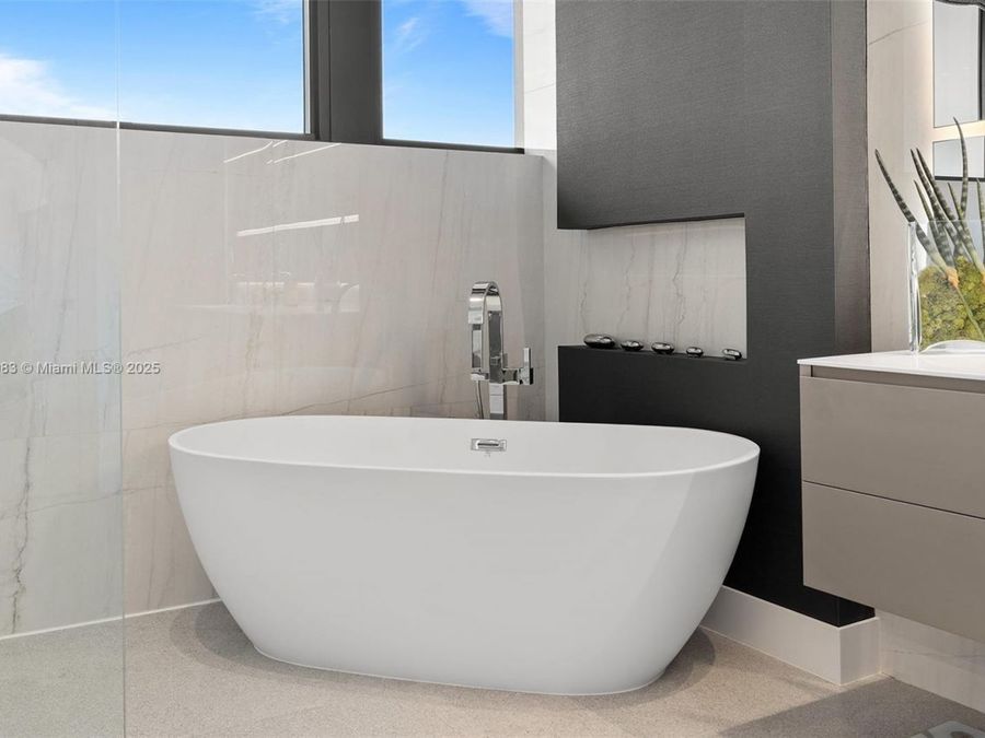 Property Image 77