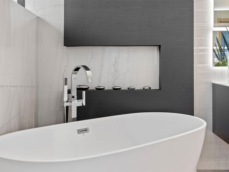 Property Image 78