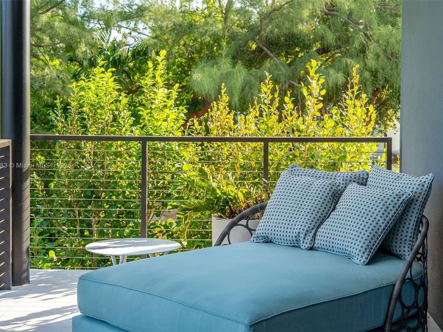 Property Image 80