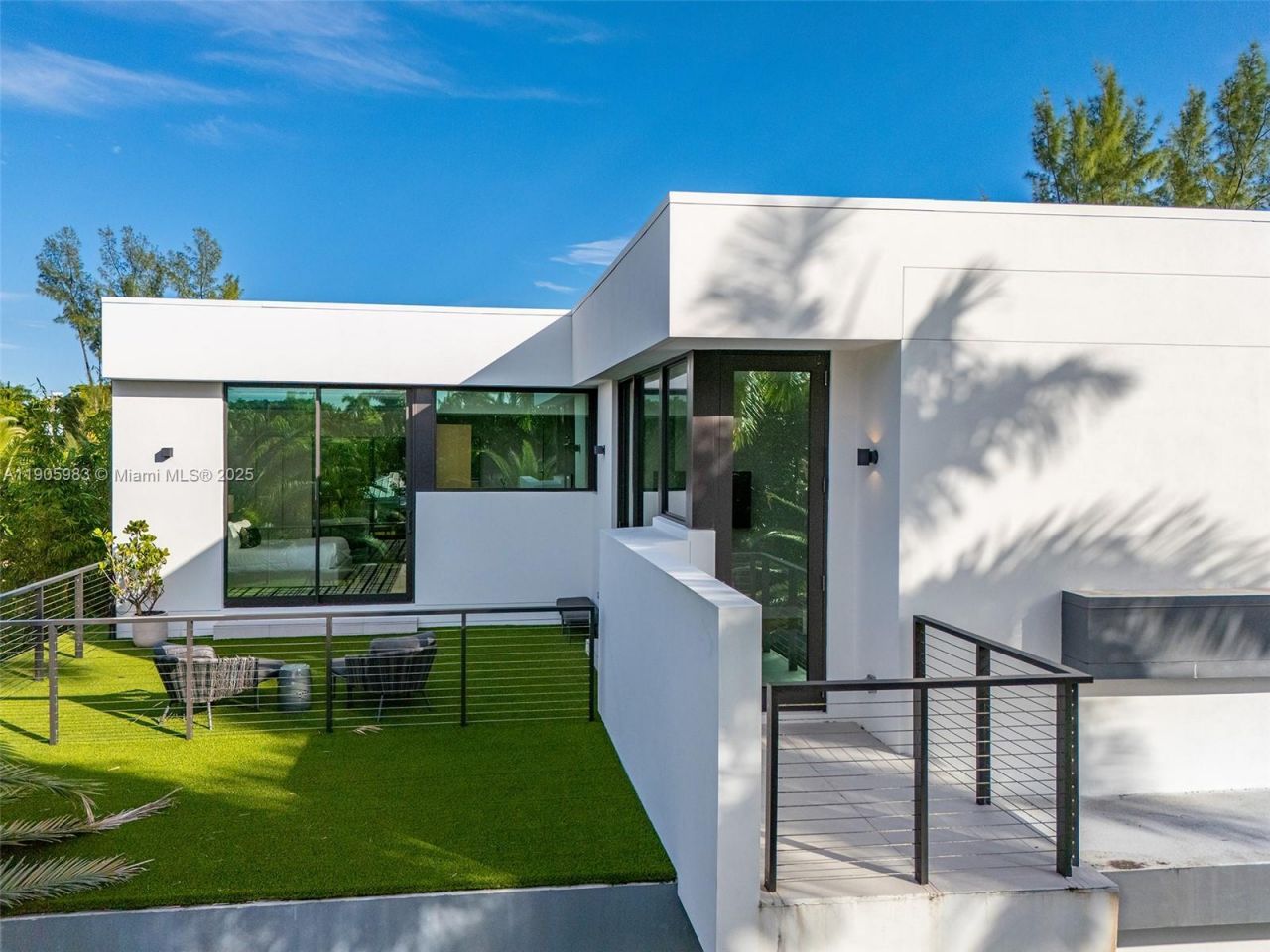 Please Call For Address, Miami Beach, FL 33140 Photo