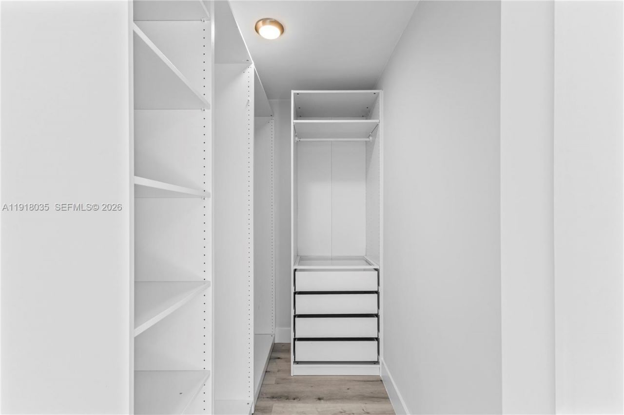 8910 NE 9th Ct, Miami, FL 33138 Photo