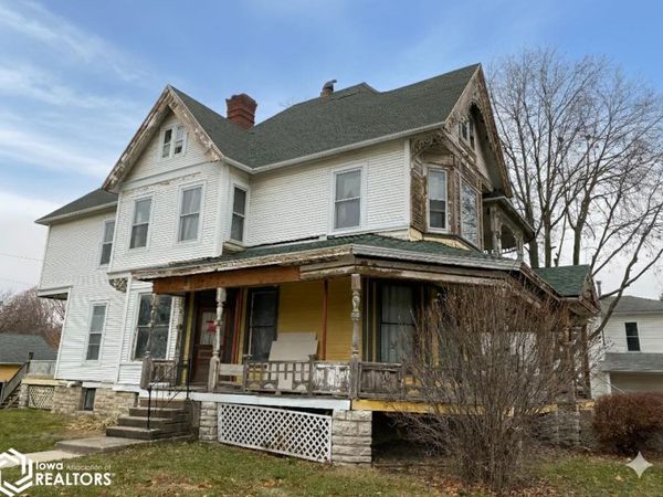 301 N Jefferson St., Mount Pleasant, IA 52641