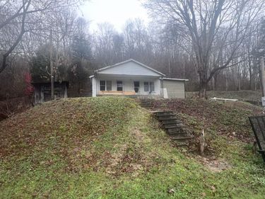 51 Houston Broughton Road, Flat Lick, KY 40935