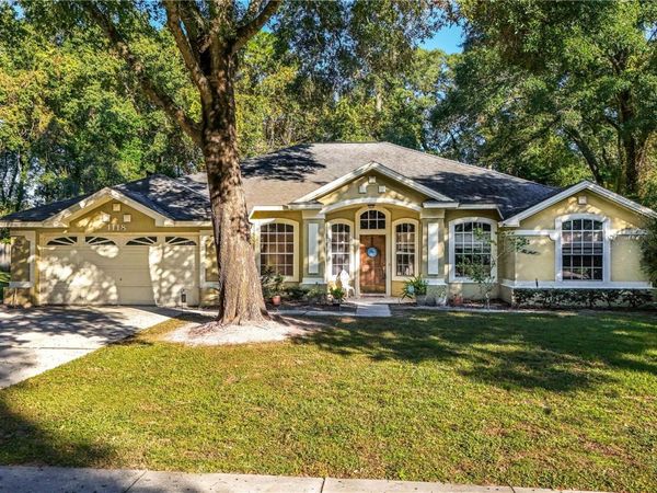 1118 CROWN ISLE CIRCLE, APOPKA, FL 32712