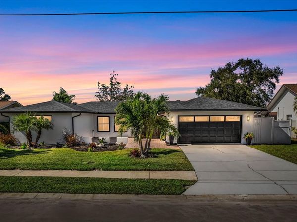 6742 TEQUESTA DRIVE, SEMINOLE, FL 33777