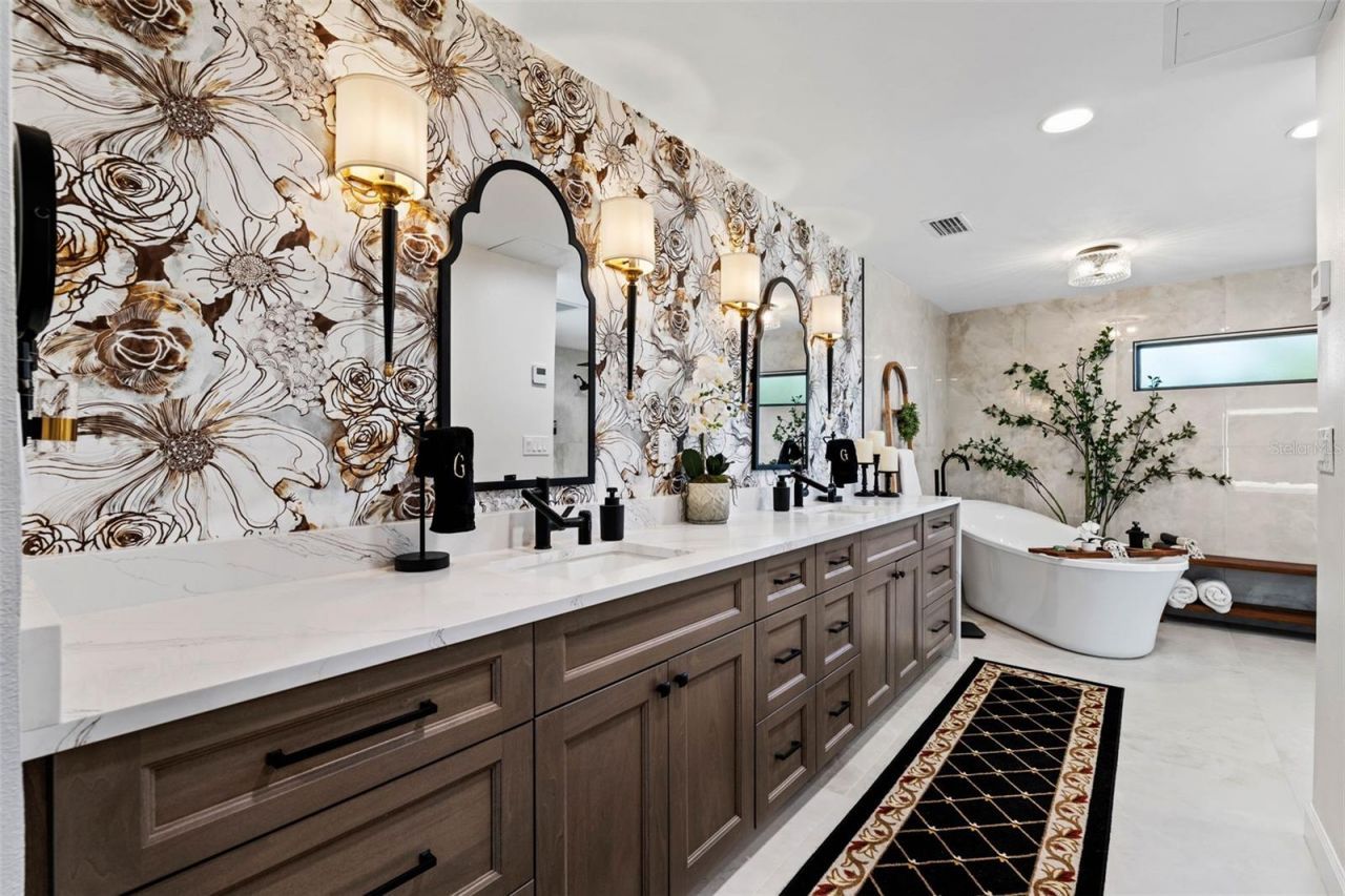 6742 Tequesta Drive, Seminole, FL 33777 Photo