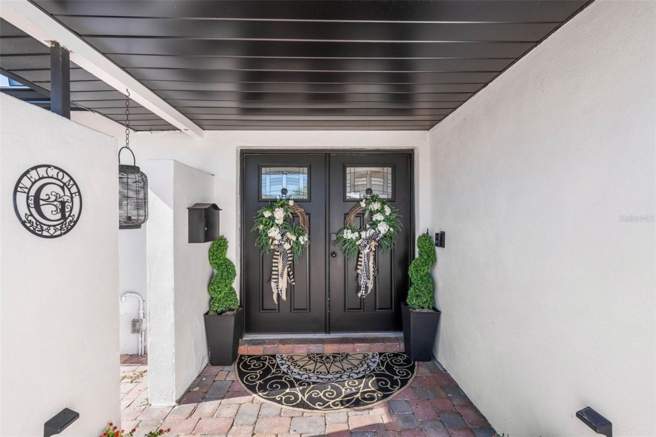 6742 Tequesta Drive, Seminole, FL 33777 Photo