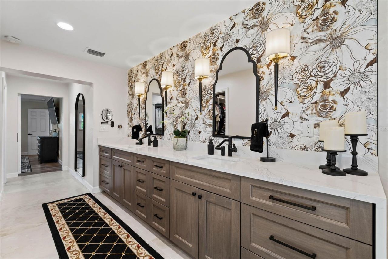 6742 Tequesta Drive, Seminole, FL 33777 Photo