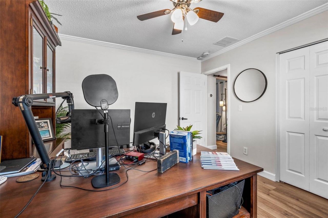 6742 Tequesta Drive, Seminole, FL 33777 Photo