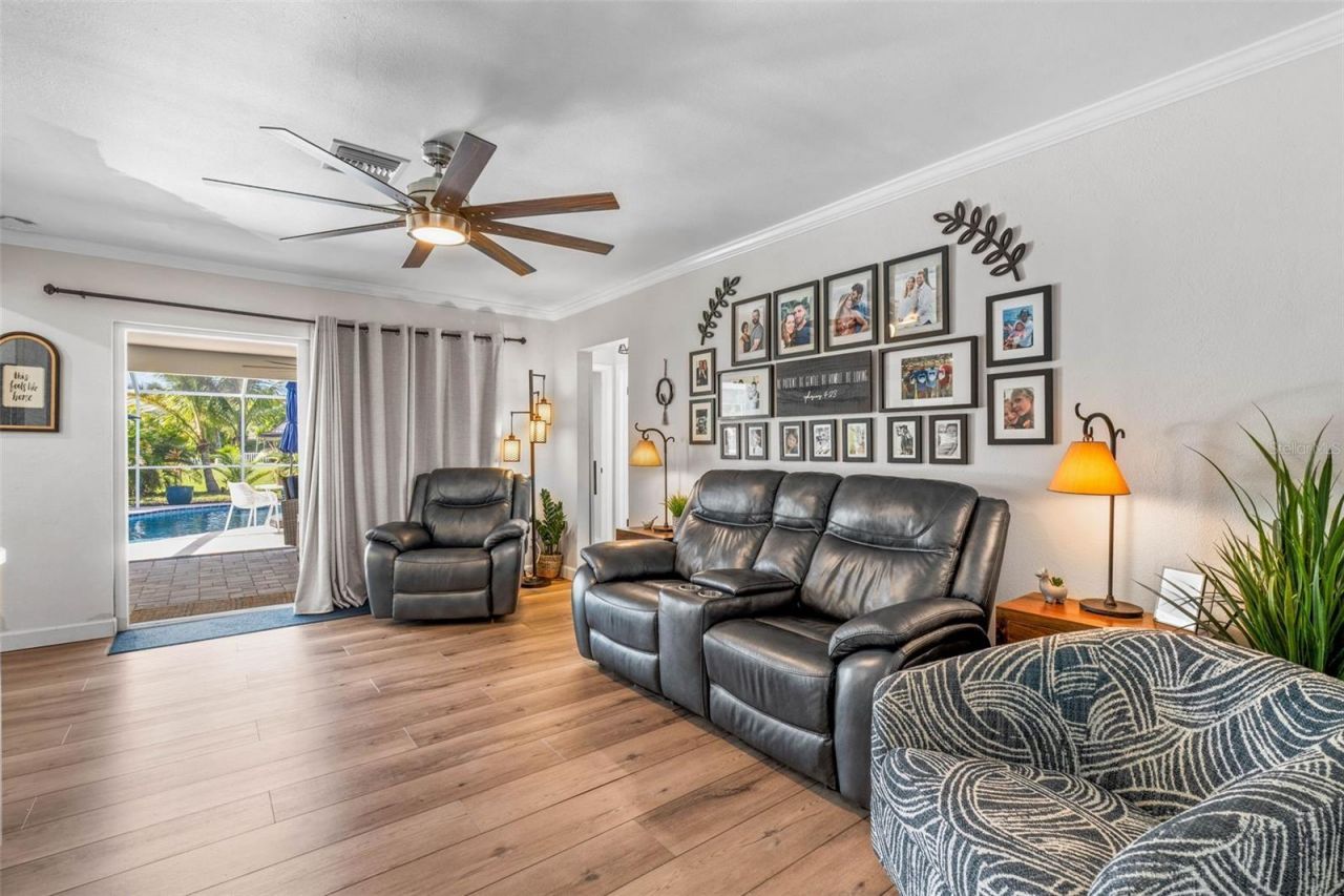 6742 Tequesta Drive, Seminole, FL 33777 Photo