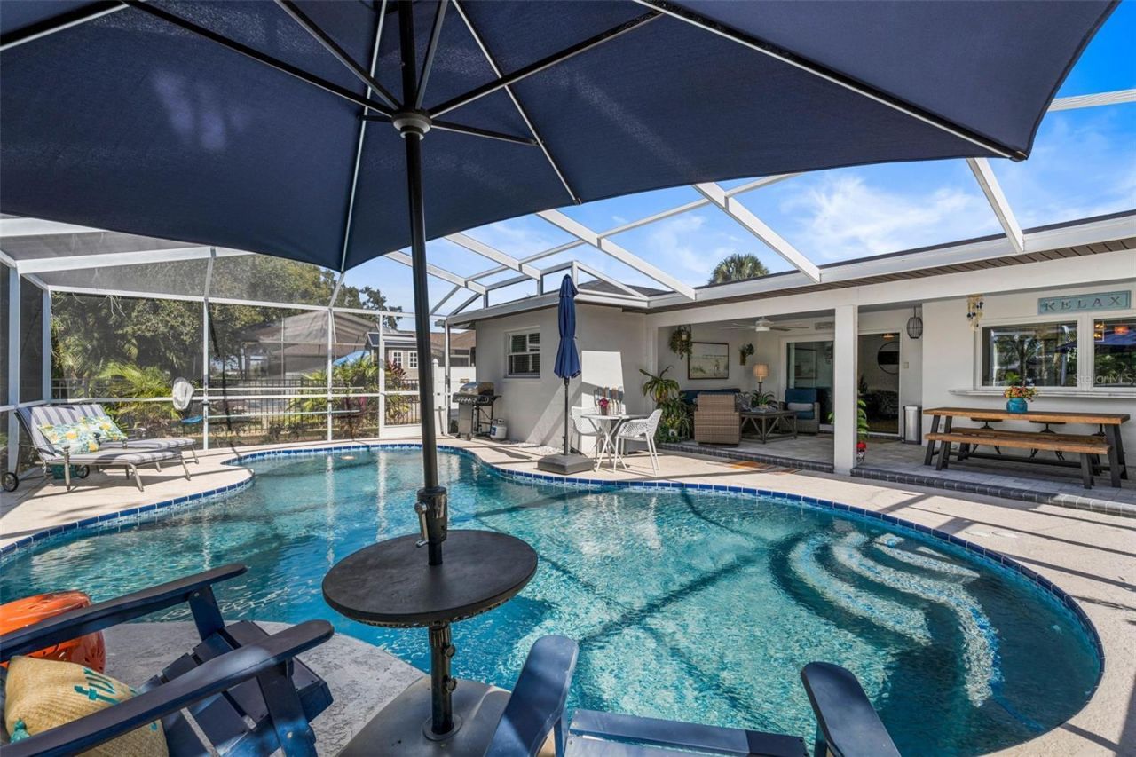 6742 Tequesta Drive, Seminole, FL 33777 Photo