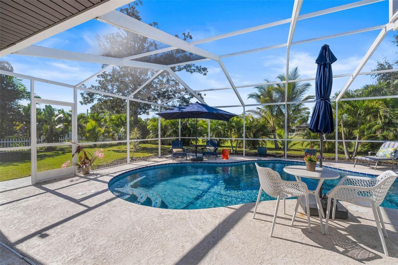 6742 Tequesta Drive, Seminole, FL 33777 Photo