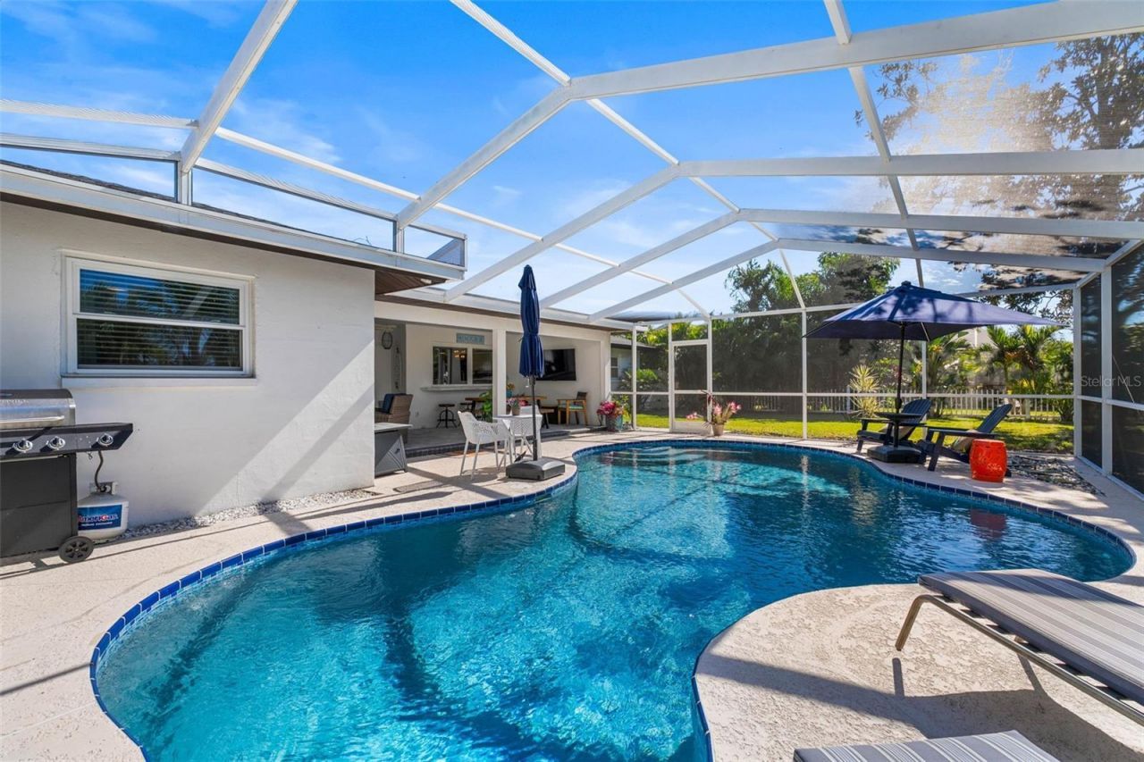 6742 Tequesta Drive, Seminole, FL 33777 Photo