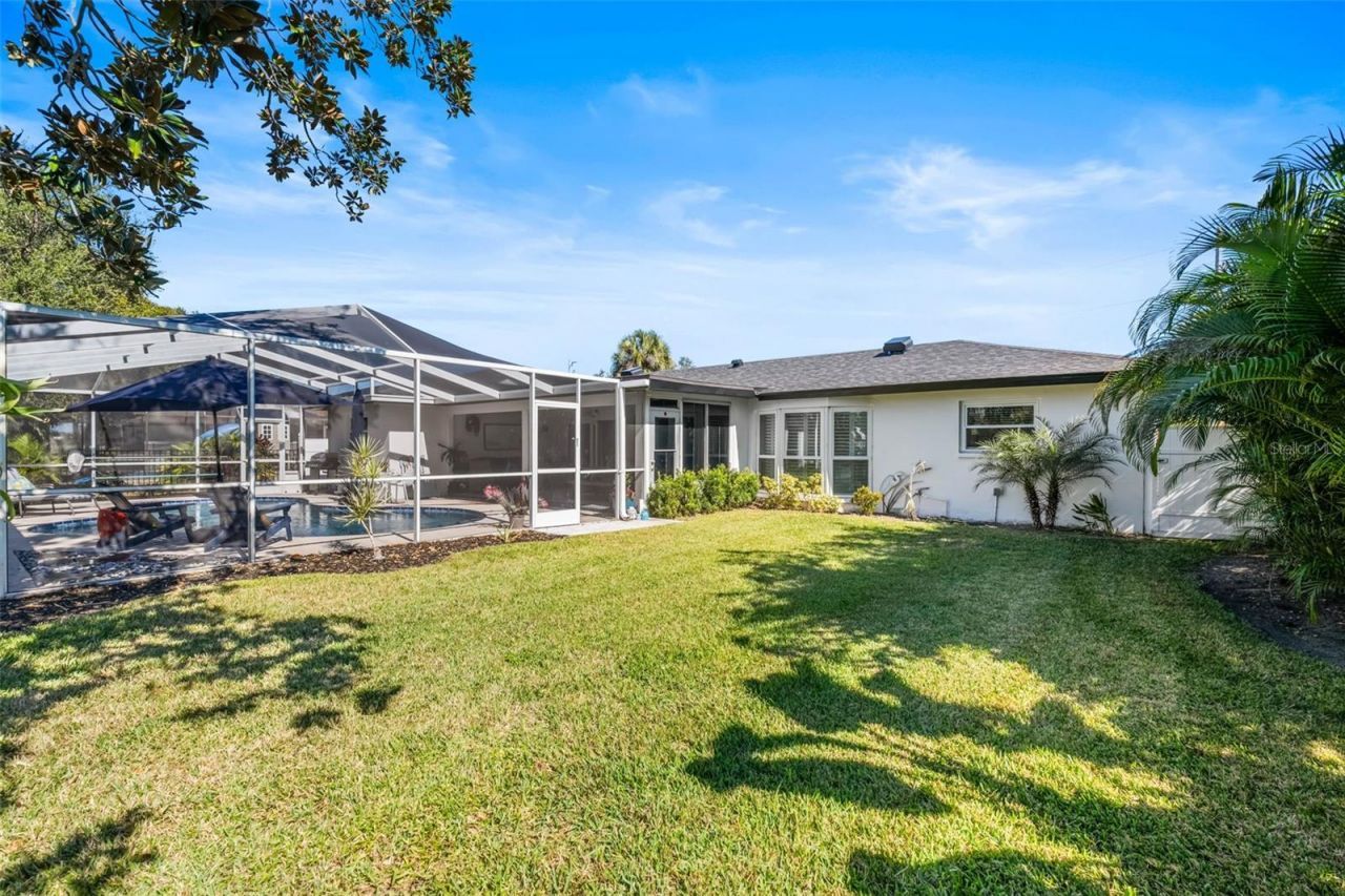 6742 Tequesta Drive, Seminole, FL 33777 Photo