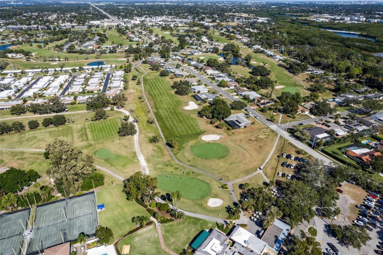 6742 Tequesta Drive, Seminole, FL 33777 Photo