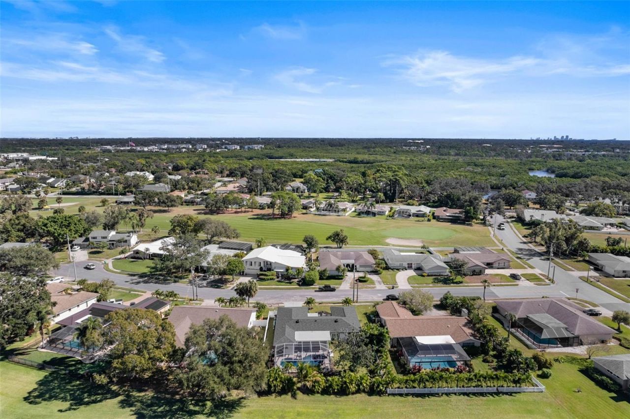 6742 Tequesta Drive, Seminole, FL 33777 Photo